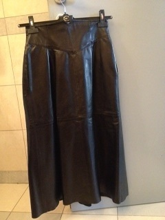 Юбка Селин 46-48 одета 1 раз тонкая кожа!!!! Оригинал