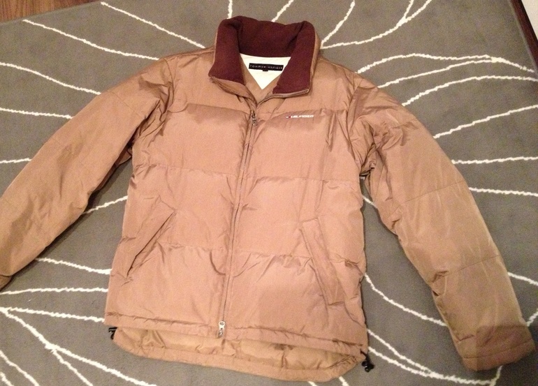 Отличный пуховик TOMMY HILFIGER