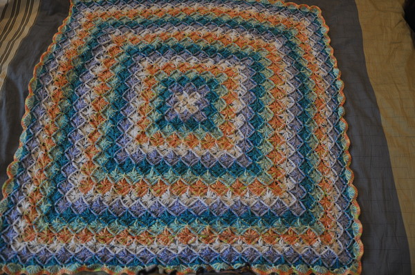 И я похвастаюсь пледиком для сыночка...