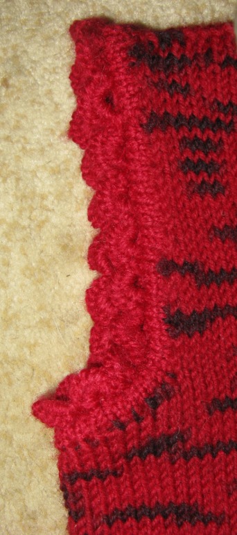 Красно, пестро и тепло - жилет