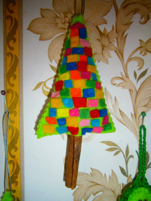 Новый год к нам мчится