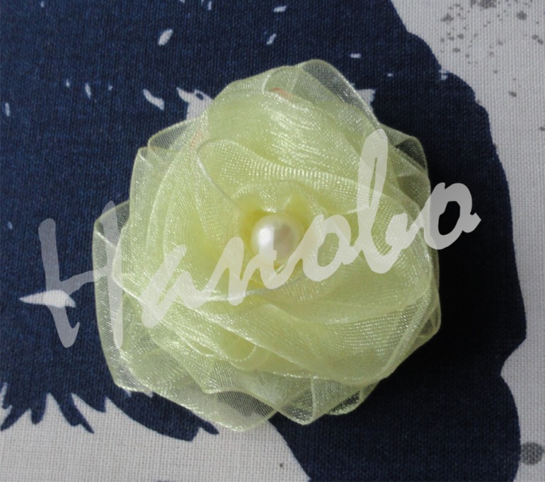 Много розочек больших и маленьких