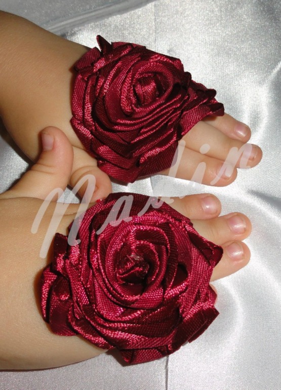 Много розочек больших и маленьких