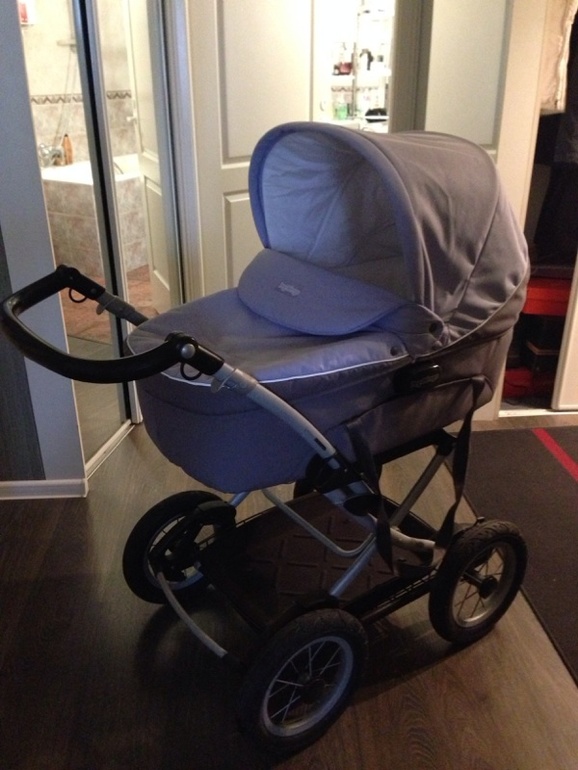 Продам Коляску-люльку для новорожденных Young Auto Peg-Perego в Москве! М Спортивная