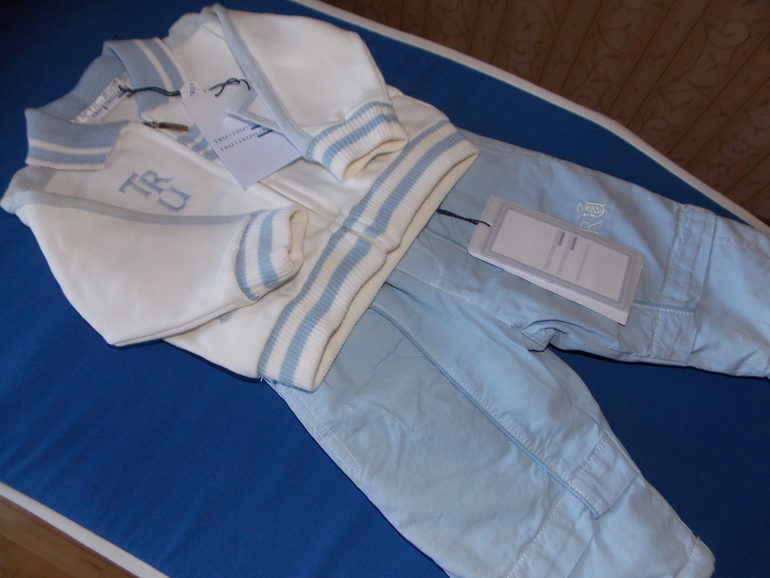 Костюмчик на маленького модника известного итальянского бренда TRUSSARDI