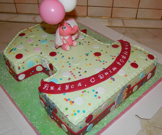 Единичка с розоым слоником))))