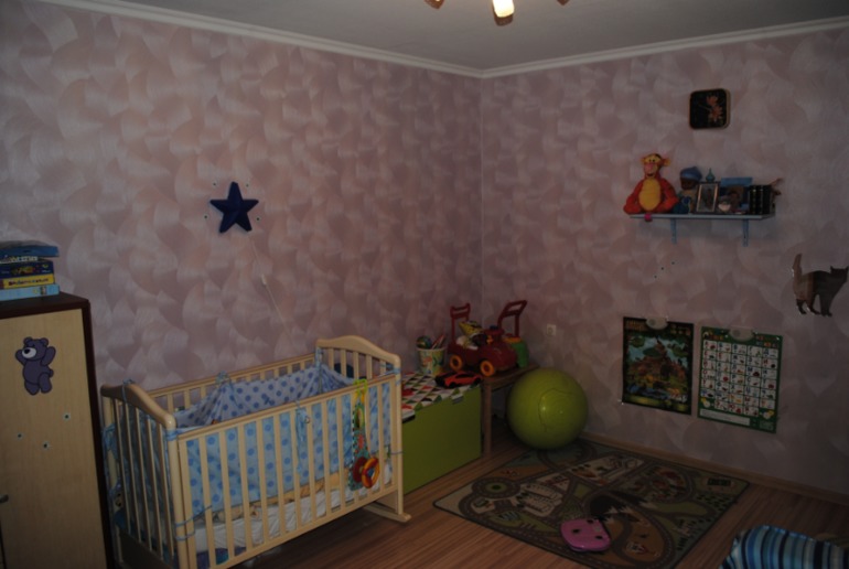 Продам трехкомнатную квартиру на Братиславской