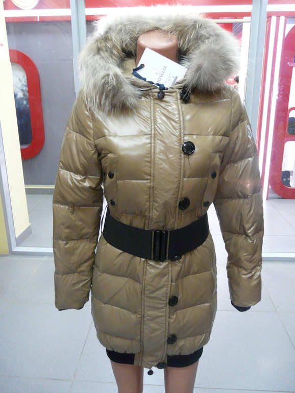 Женские Куртки Moncler, Elisabetta Franchi, Kadali и др.
