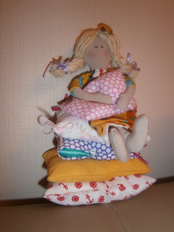 Не судите строго)))) Но хочу показать своих девочек)