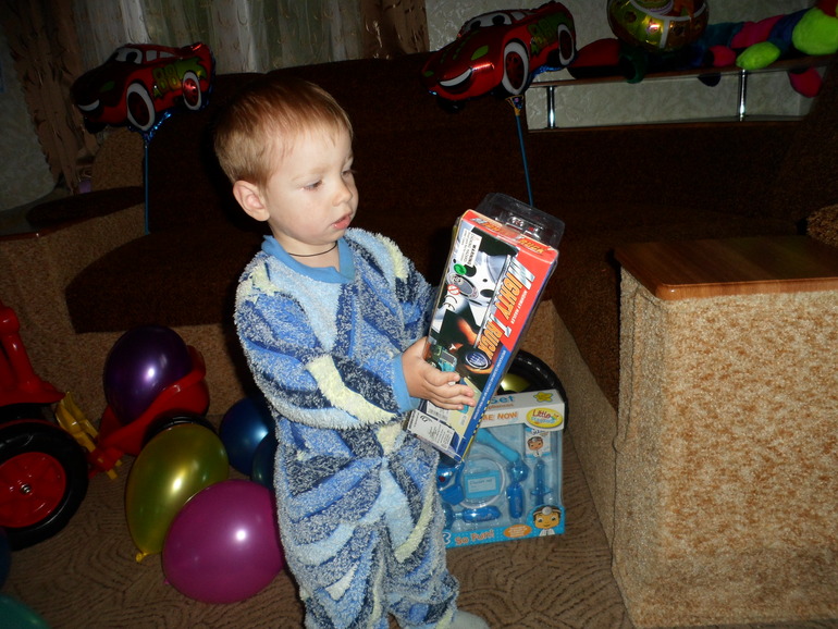 Утро уже двухлетнего мальчишки!!!