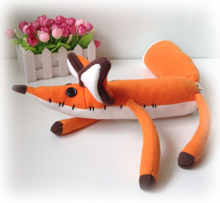 подушка лисичка своими руками. поделки зверей. лиса панно из фетра. поделка лиса. брошь лиса.