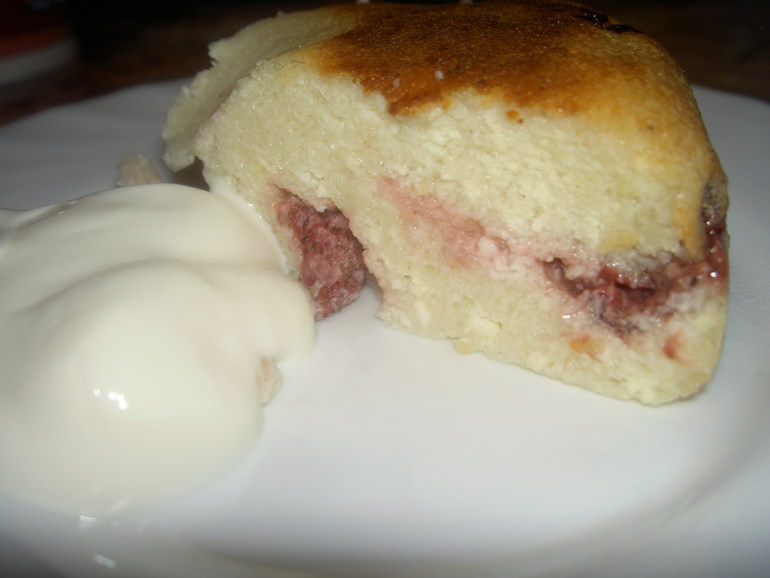 Творожная запеканка с клубникой