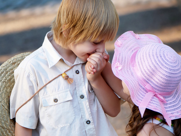 Как правильно хвалить ребенка?