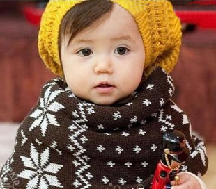 Шарф-труба со снежинками