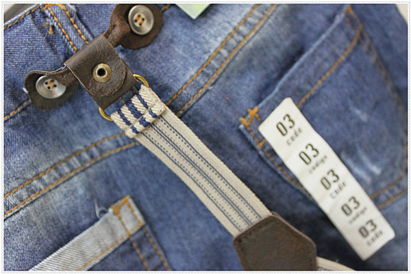 Джинсы Zara c подтяжками