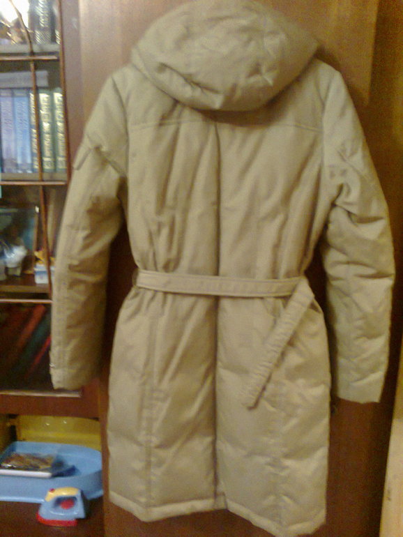 Пуховик 46-48 размер, 1800р.