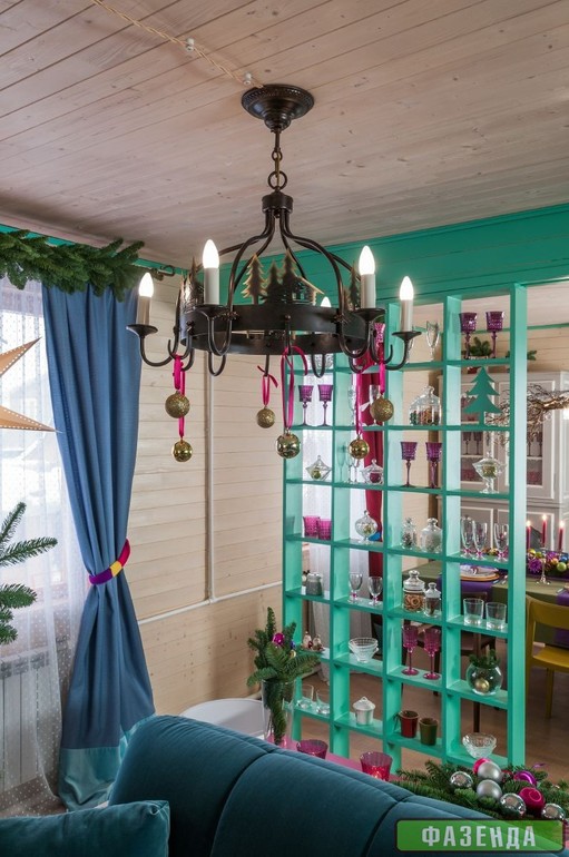 Веселый интерьер, но такой яркий. А вам как?