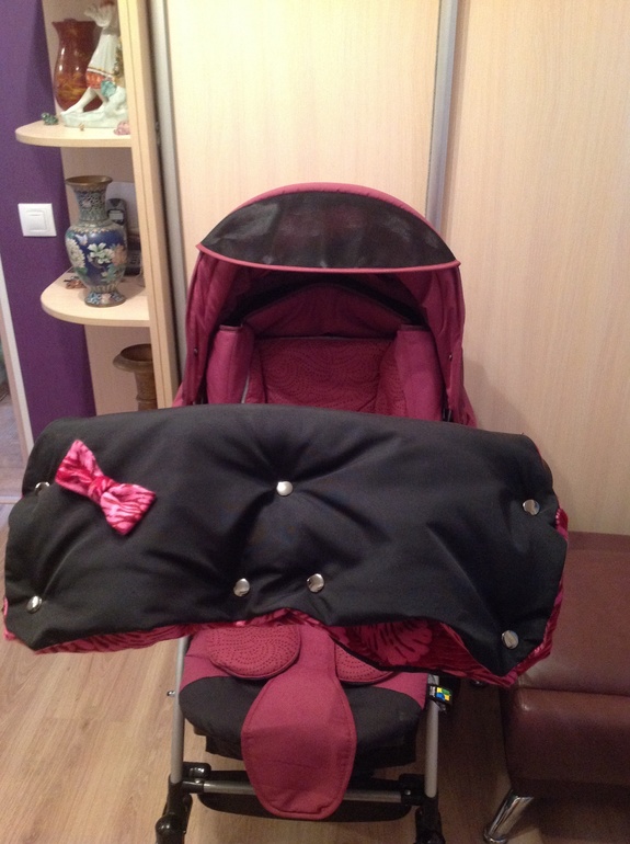 Сшилась муфточка)