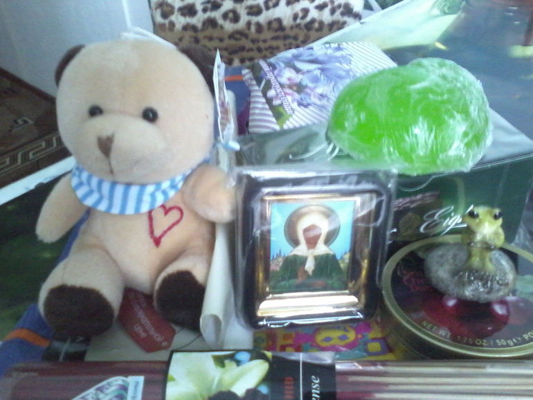 а мне Дед Мороз подарок принес от Наташи