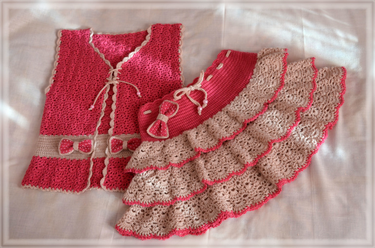 Комплект - юбка и жилетка