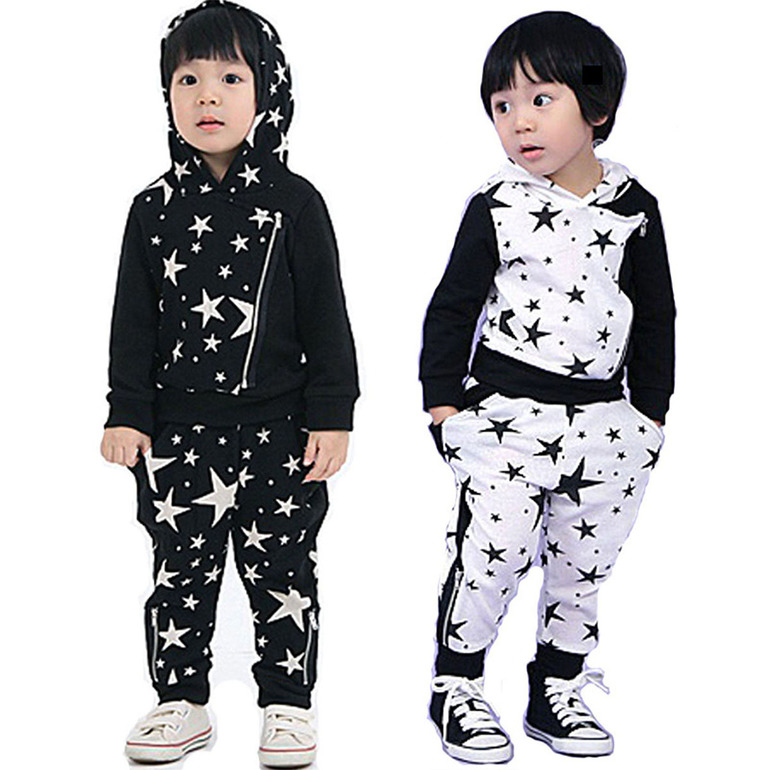 Одежда для мальчиков:костюмы,комплекты,кофты,куртки и др.