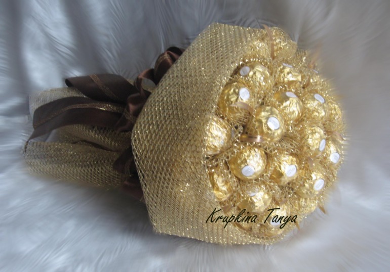 Золотой блеск Ferrero Rocher и другое...