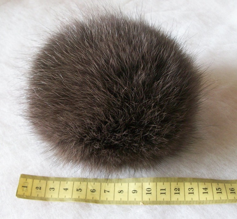 Меховые помпоны в наличии! Высылаем в регионы!