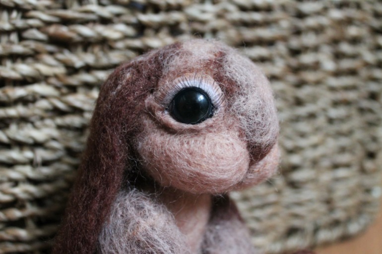 зайчонок Том