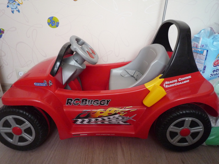 Наши игрушки от 8 месяцев и до года восьми месяцев