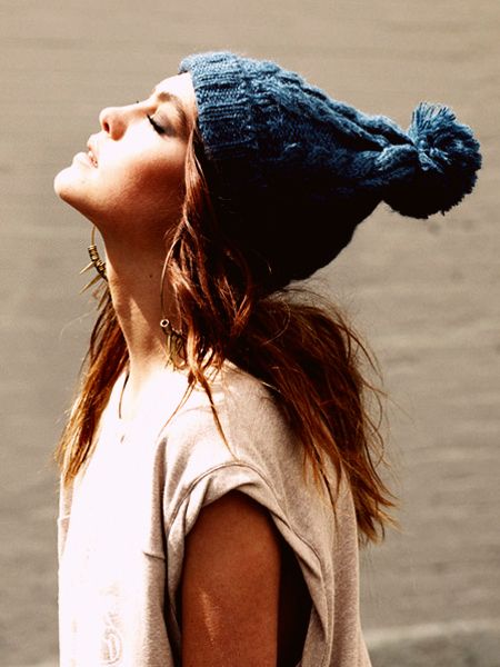 Про шапки в двух частях. Форма