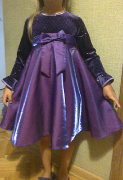 Для девочки 104-116.