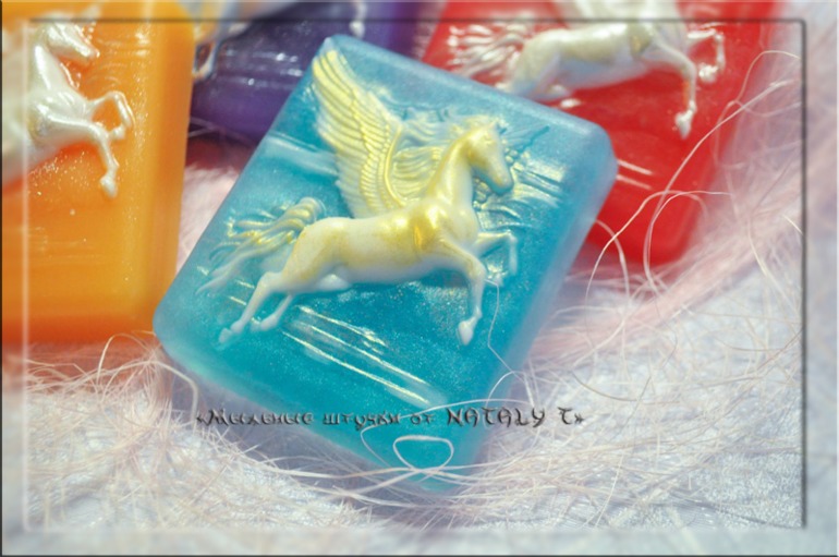 Новые лошадки)))