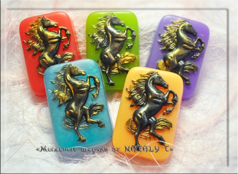 Новые лошадки)))