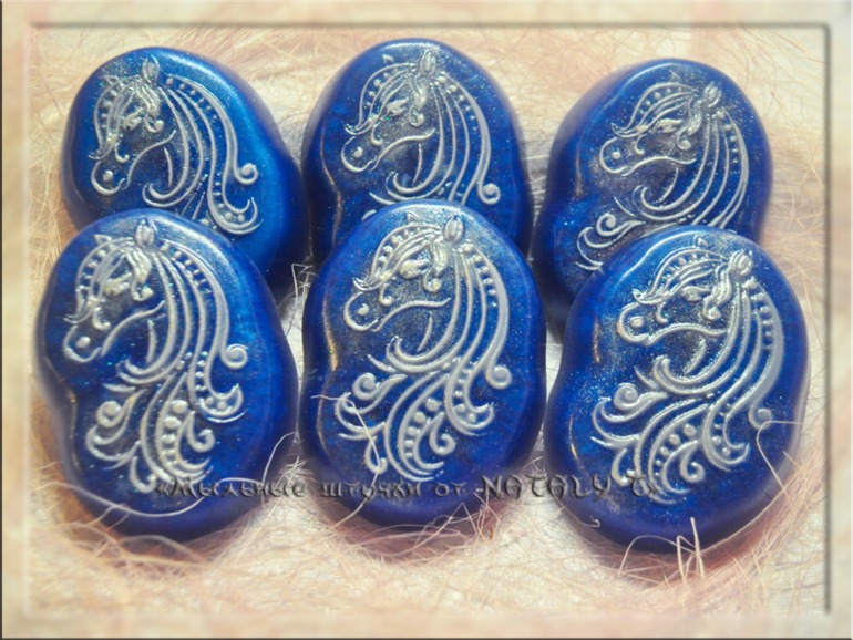 Мумики и еще лошадки)))