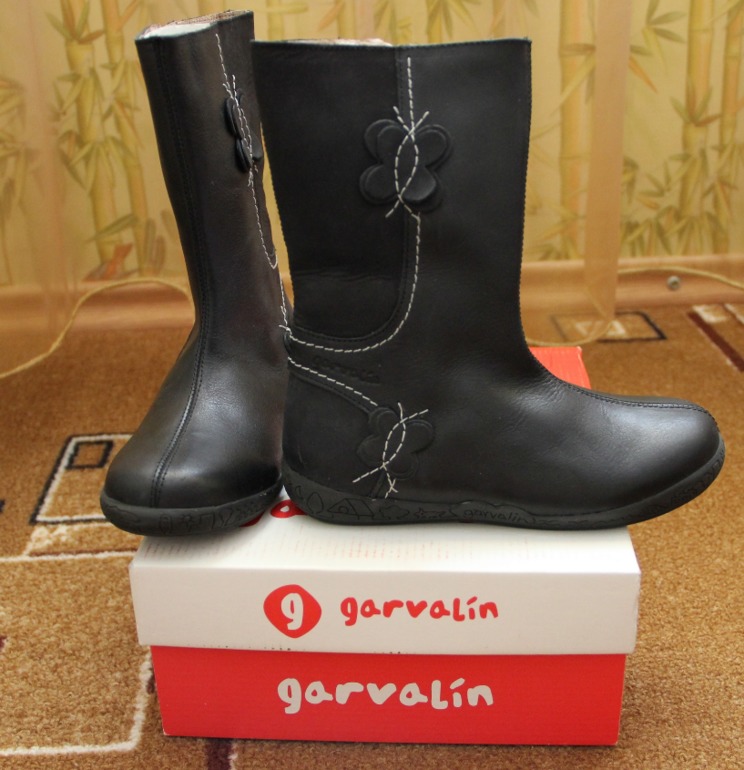 Garvalin осень-весна,размеры 25 и 30. (новые)