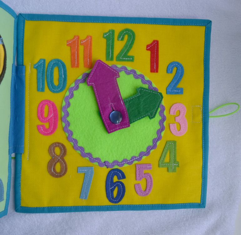 Именная развивающая книжечка)