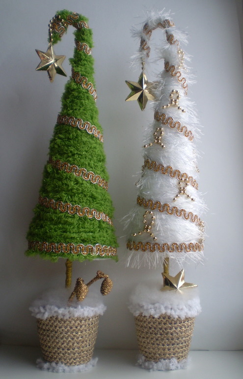 Новенькие ёлочки...