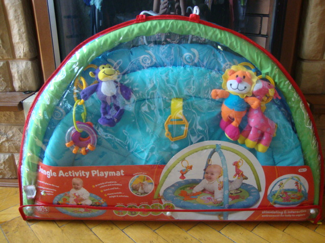 Новый развивающий коврик Toddler Basics для карапузиков.Цена 1700.