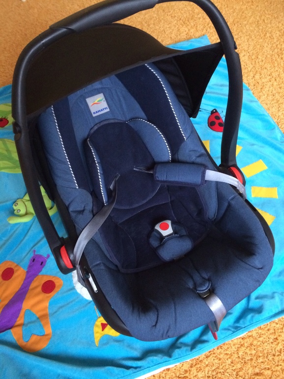 Продам автокресло Ramatti