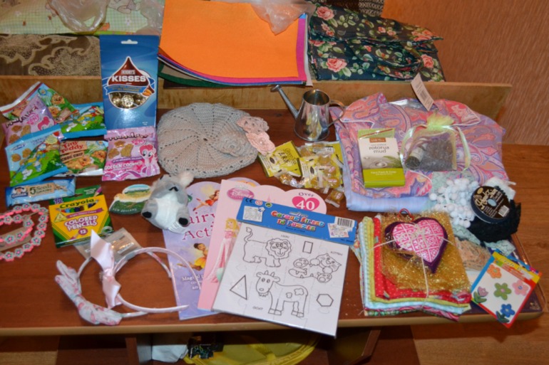 а у нас подарки!