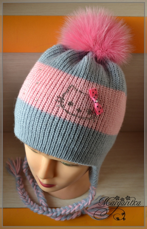 ~Полюбуйтесь! Посмотрите! Это наша шапка с Китти~