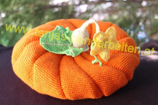 Шапочки для фотосессий в наличии.