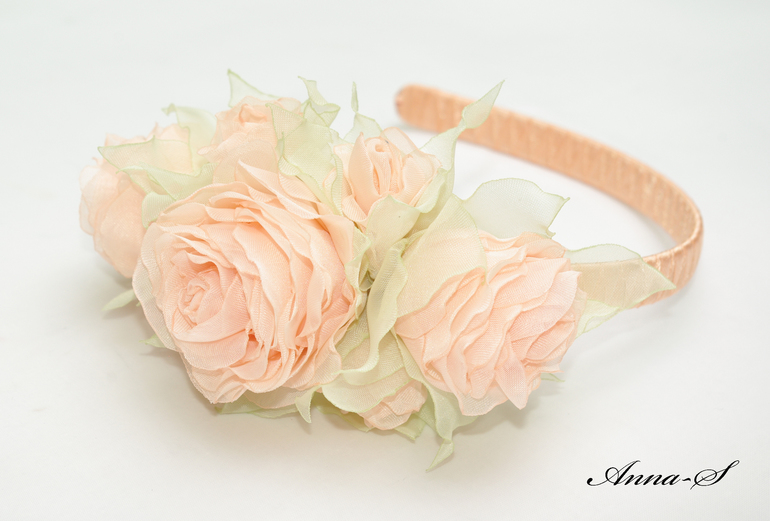 Ободочек " Персиковые розы "