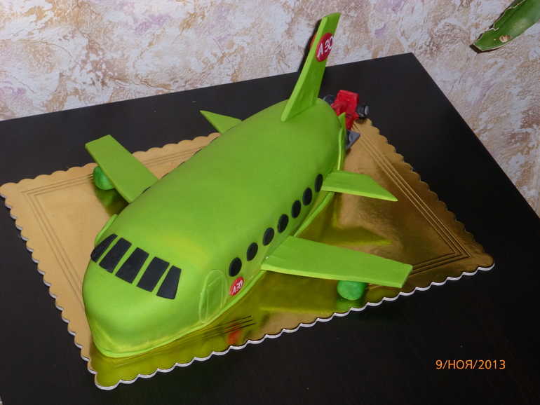 Самолёт взади вьезжает  феррари!