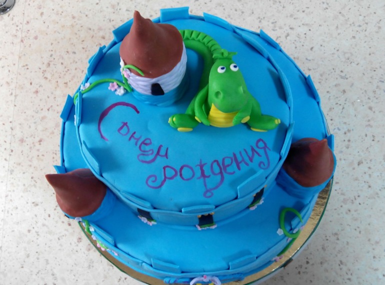 Замок с дракошей