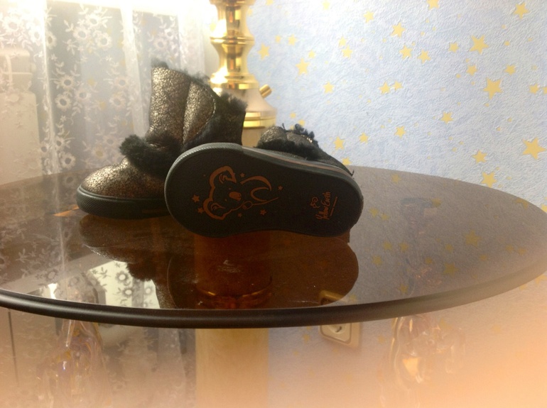 Угги, 21 размер - 1500. Почта