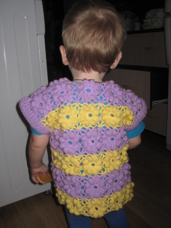 Жилетка в цветочек