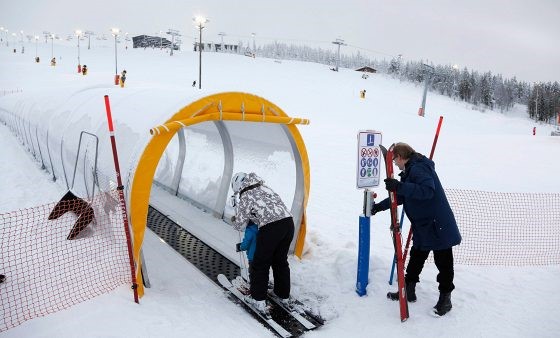 Ленточный подъемник траволатор