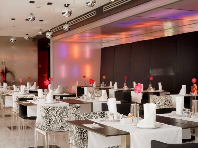 Подборка лучших туров 4 ноября. Испания: Канарские о-ва, Барселона.