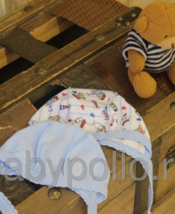 Комплект из двух чепчиков